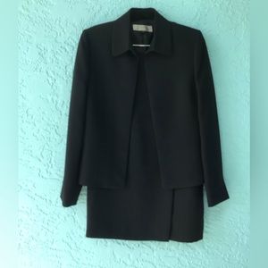 Tahari Arthur S Levine Fully Lined Black size 8 Suit w/ Cropped Jac / Long Skirt